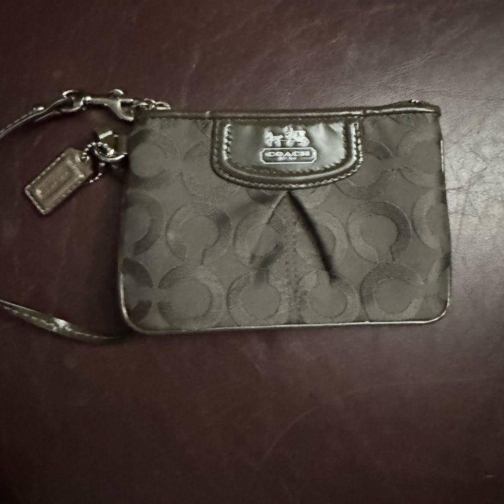 Coach wallet - Picture 1 of 3